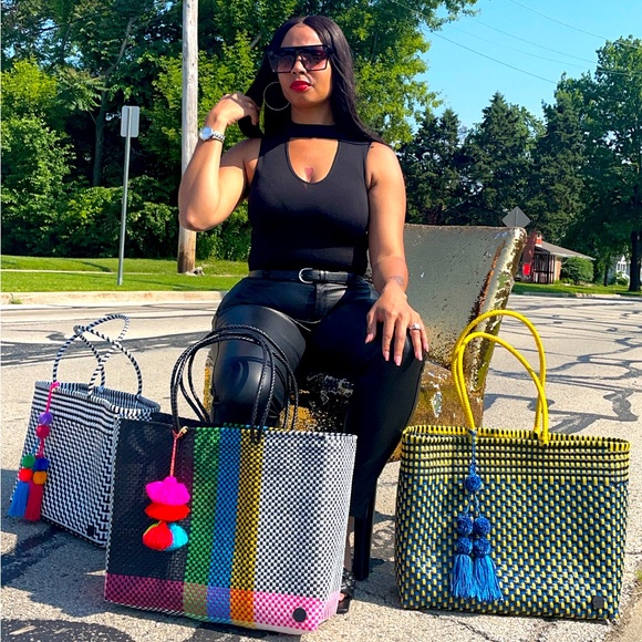 NWT. Fati Tote. - Picture 1 of 4